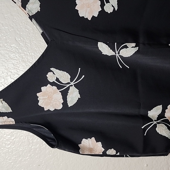 Saltwater LUXE Rodeo Tank - Floral - Picture 9 of 9